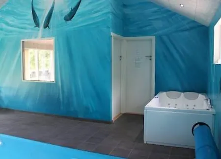In With 6 Bedrooms, Sauna And Indoor Swimming Pool * Vejby