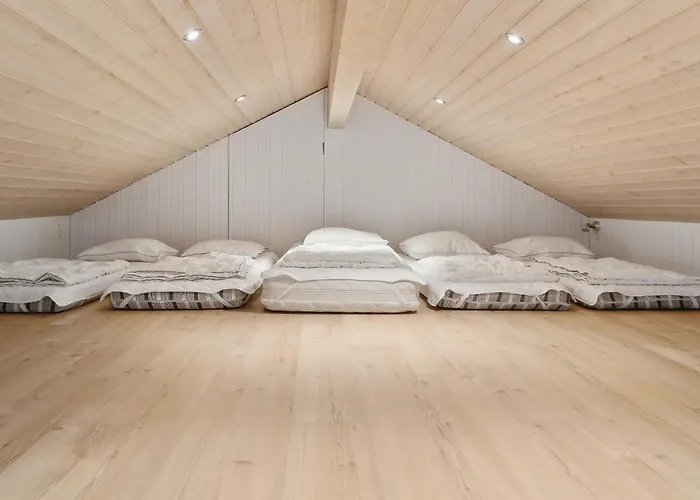 In With Sauna *